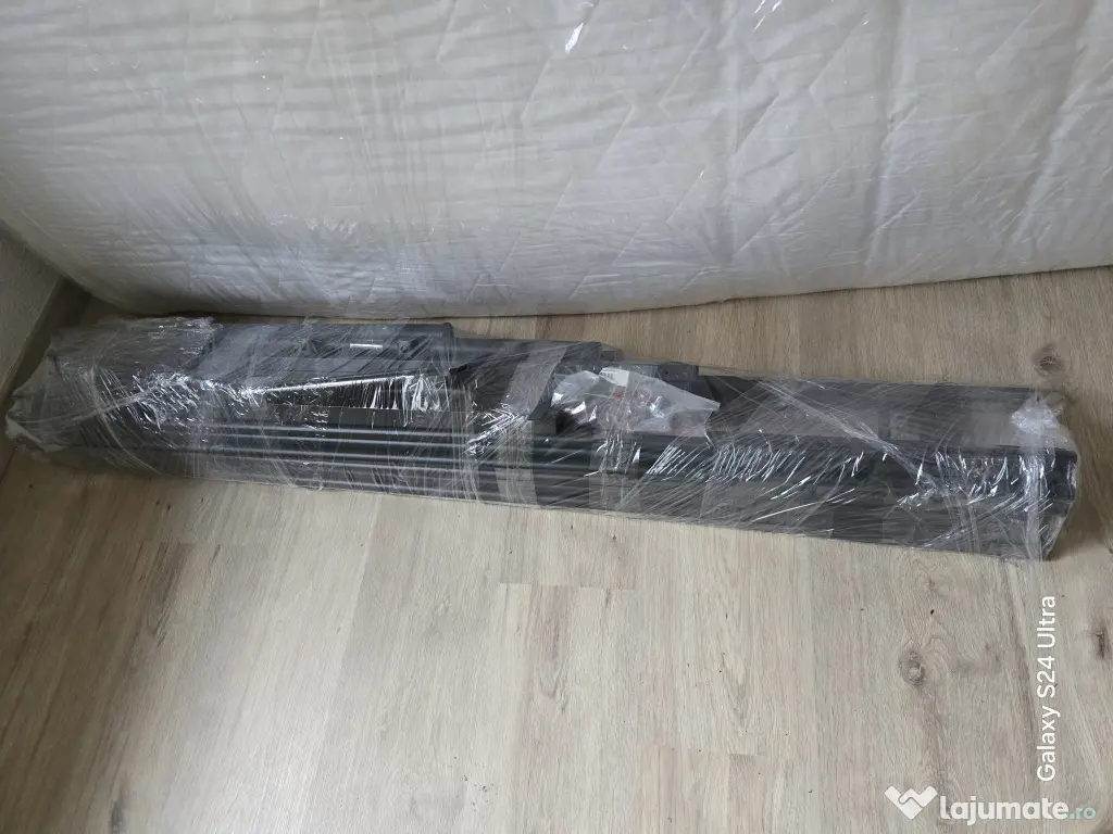 Cadru de pat de 160x220 cm cu saltea!