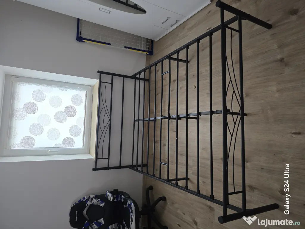 Cadru de pat de 160x220 cm cu saltea!