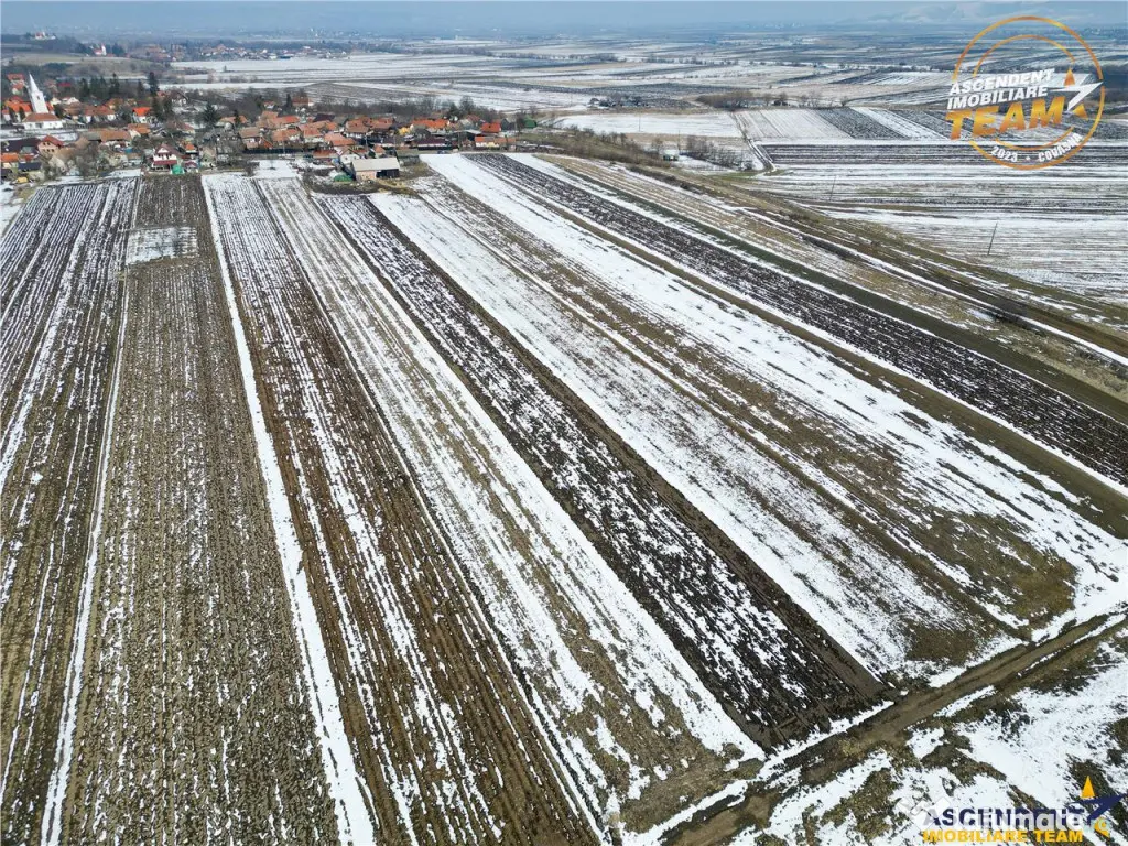 Suprafata intravilana pe 6.425 mp, oportunitate platforme re