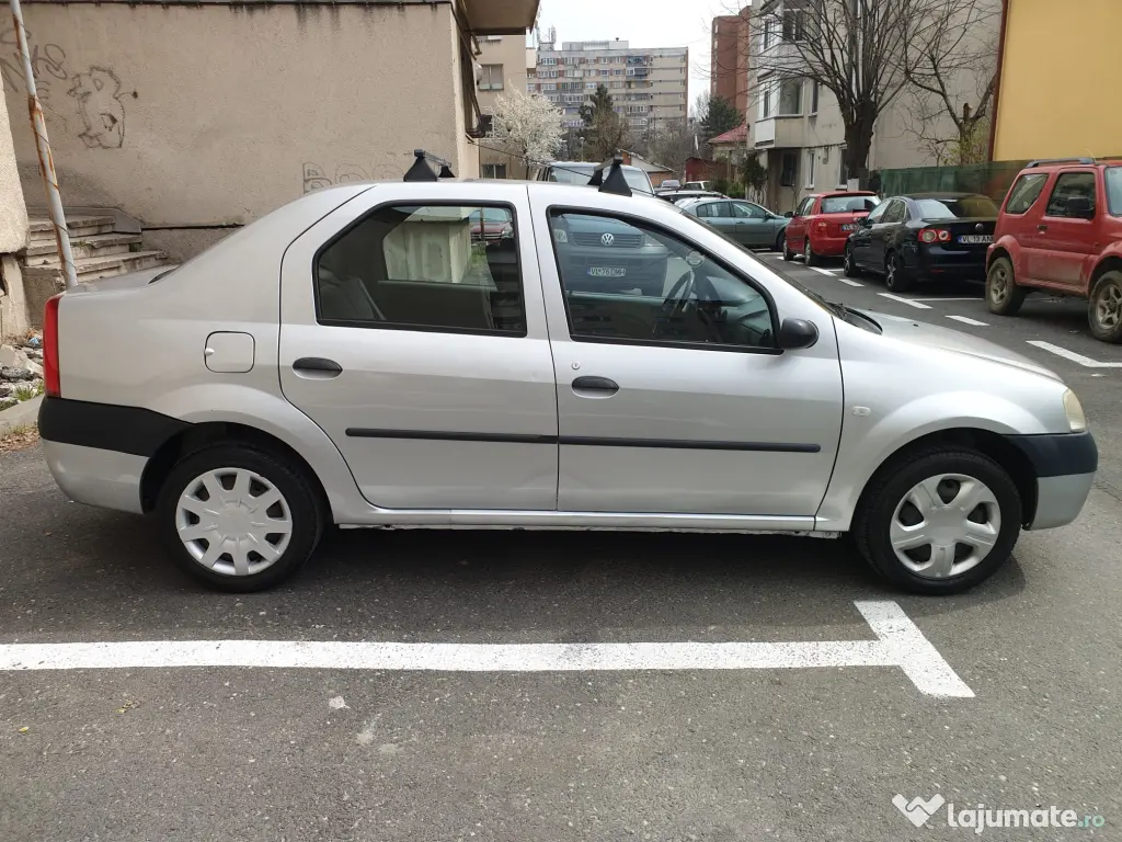 Dacia Logan, servo, stare perfecta