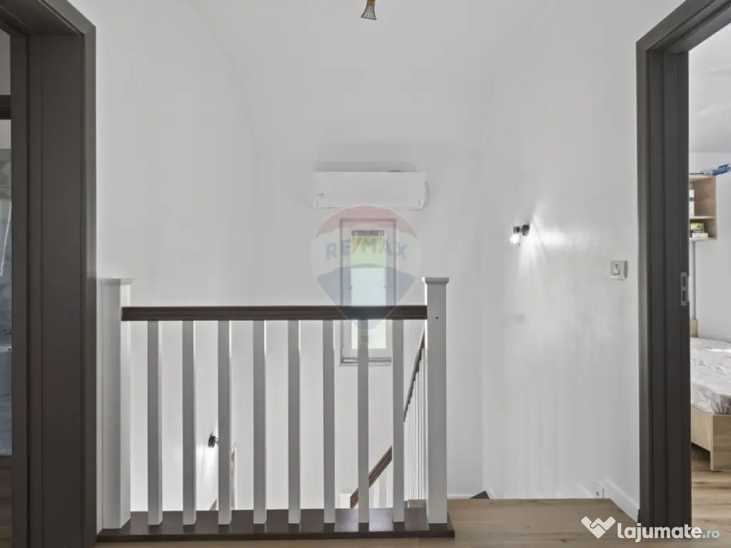 Casă la cheie cu teren 544 mp de vanzare in zona 6 Vanat...