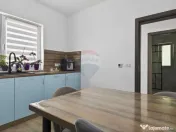 Casă la cheie cu teren 544 mp de vanzare in zona 6 Vanat... 