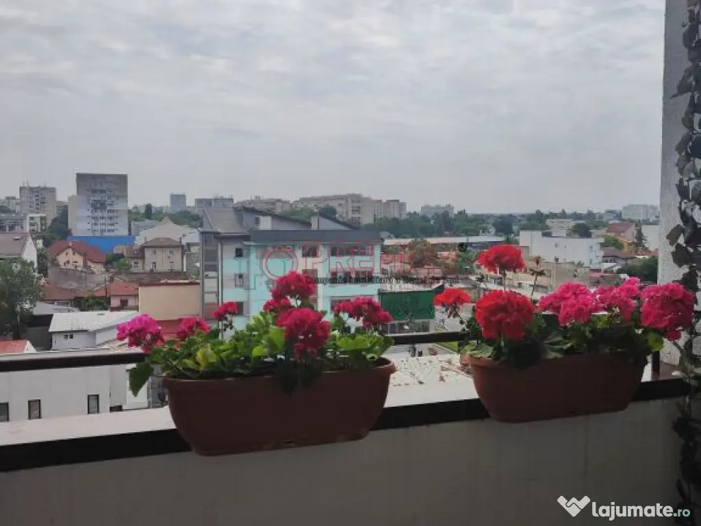 EROII REVOLUTIEI - Metrou - 3 camere