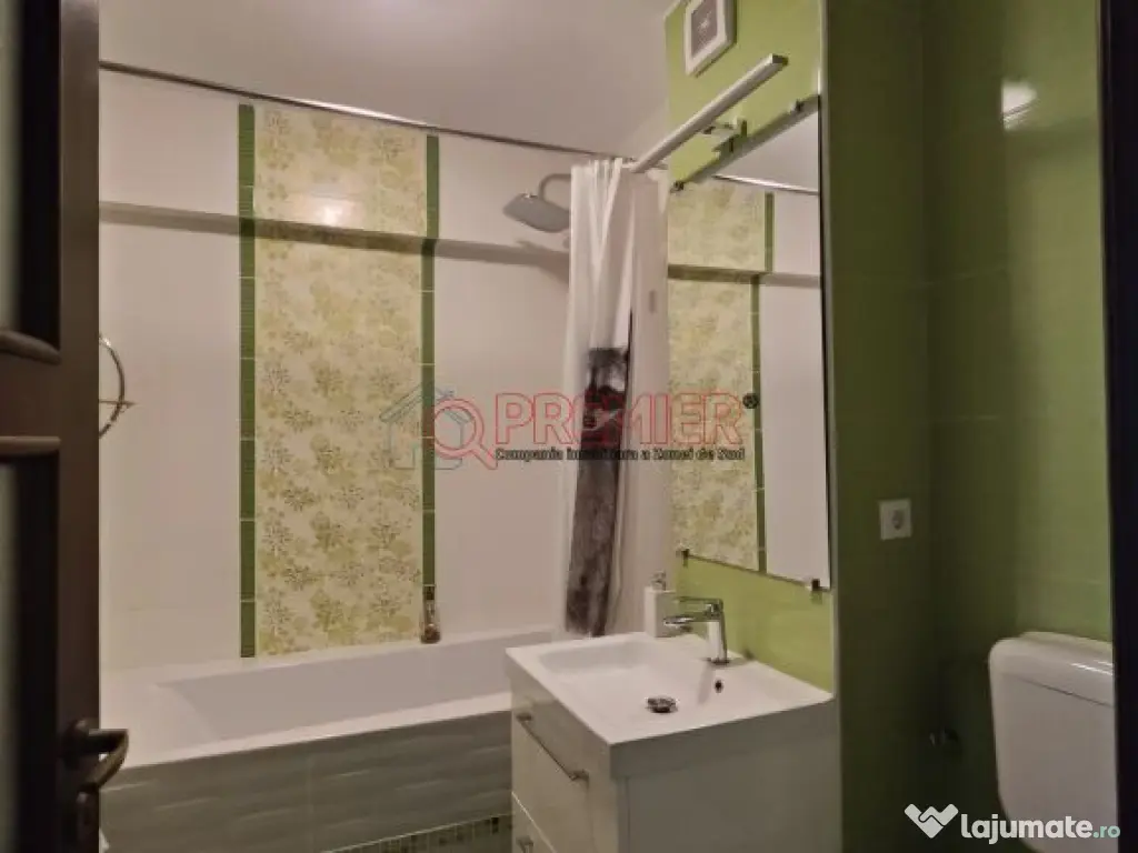 EROII REVOLUTIEI - Metrou - 3 camere