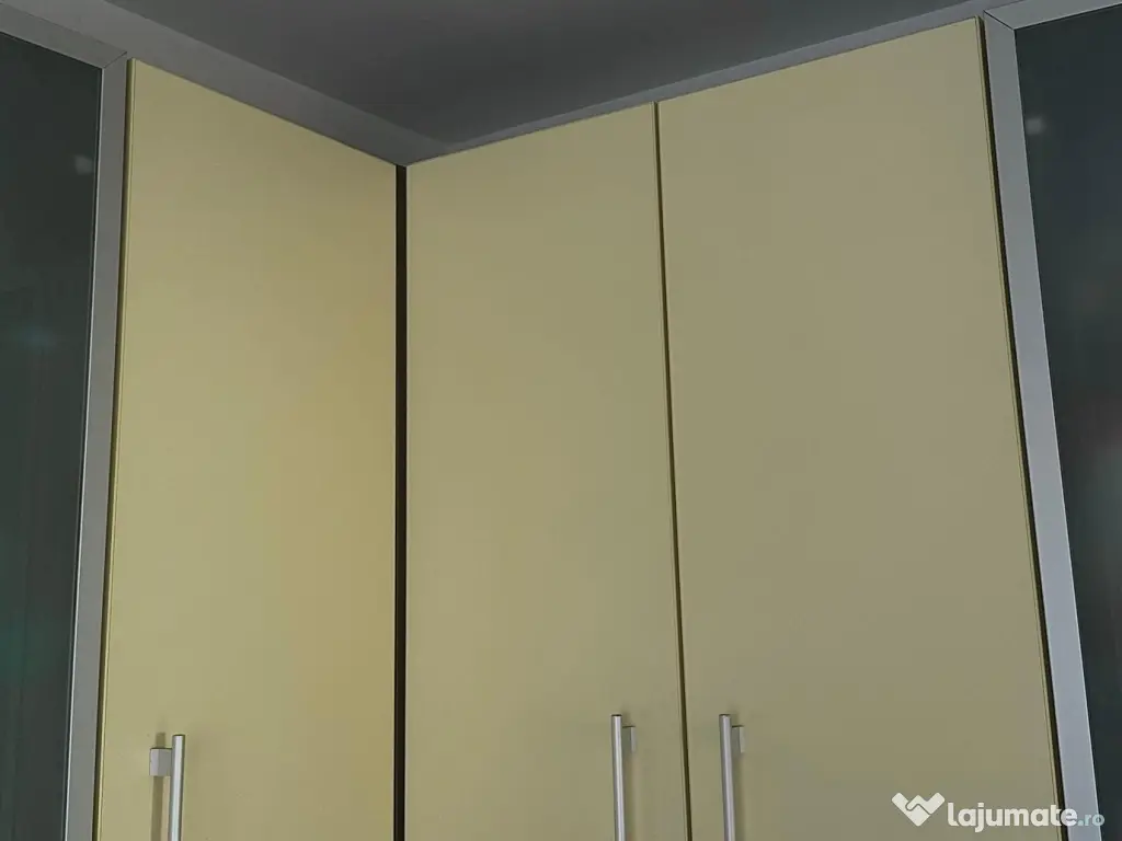 Mobila bucatarie impecabila ciocolata/wenge cu vanilie