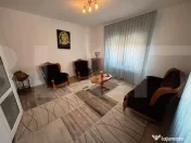 Casă modernă, 7 camere, pompă de căldură și panouri fo 