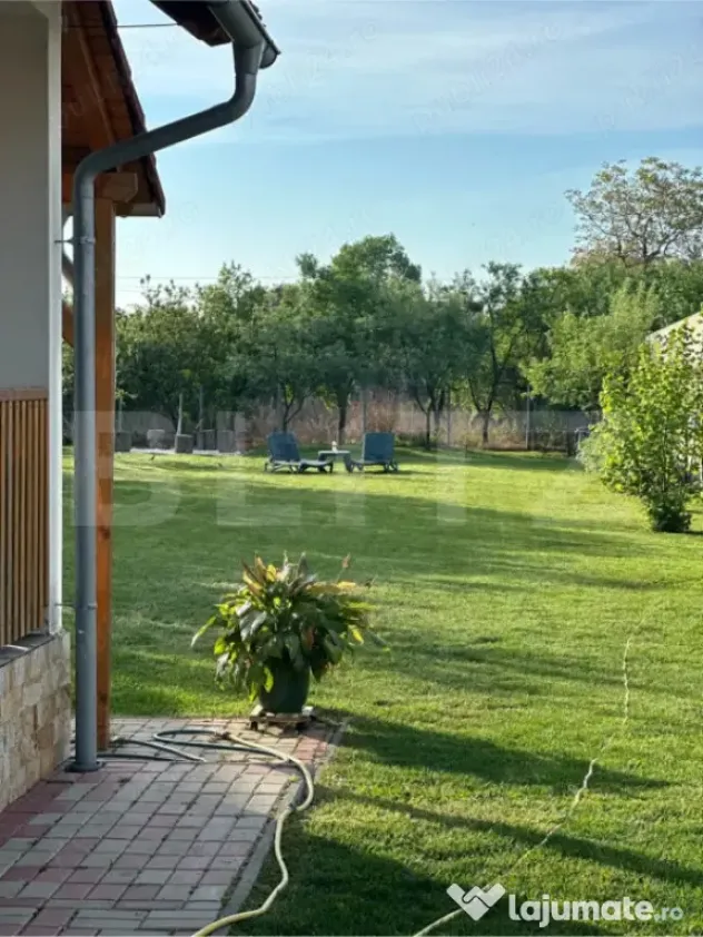 Casa individuala 4 camere 120mp+60mp terasa 1200mp teren Buc