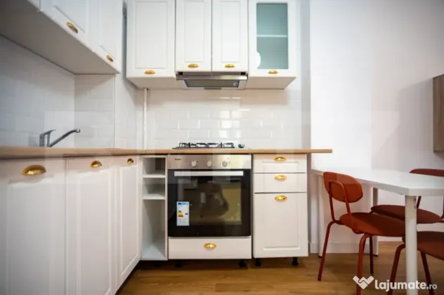 Apartament 2 camere, 40 mp, bloc nou, mobilat și utilat, zo