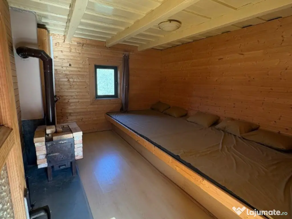 Proprietate deosebita,case,teren,zona deal,priveliste frumoasa,Dulcele