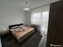 Inchiriez apartament 2 camere cu parcare privata