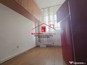 Garsoniera de vanzare - strada Alunisului ! 