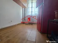 Garsoniera de vanzare - strada Alunisului ! 