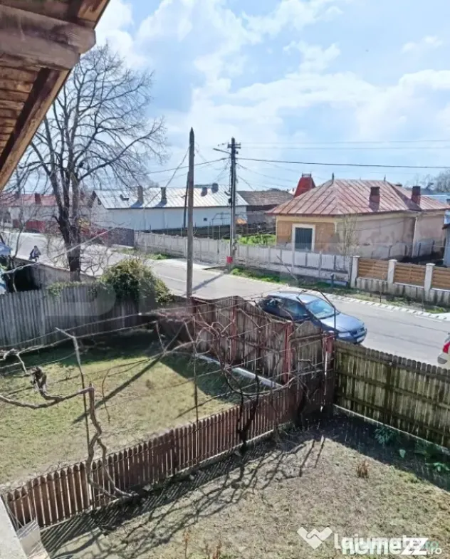 ???? Casă (la roșu) + teren 2522 mp – ideală pentru per - Gaesti (Dambovita)