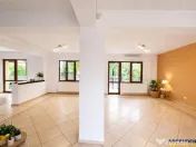 Vila impetuoasa pe 700mp teren:Spatiu versatil pentru locuin 