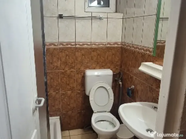 Apartament 2 camere de inchiriat zona rosu-chiajna