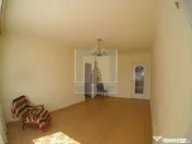 Apartament 3 camere, boxă - zona Grivitei 