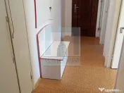 Apartament 3 camere, boxă - zona Grivitei 