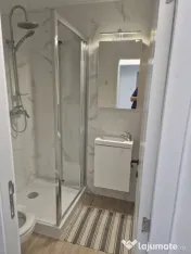 Apartament 3 camere, 65 mp, complet renovat, 2 băi, zona Pr 
