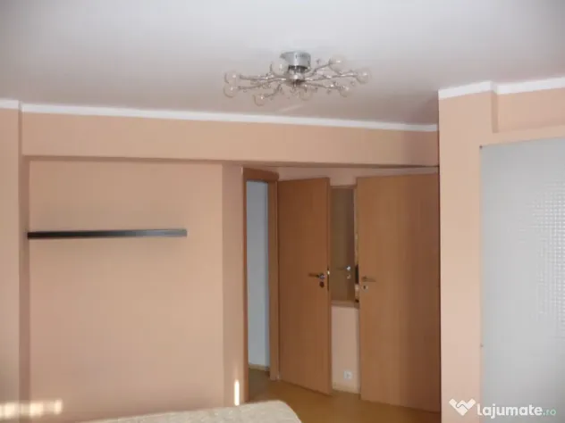 Apartament 2 camere, 70 mp, zona Calea Bucuresti - Mc Donald