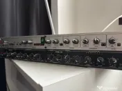 Preamplificator microfon si compressor 