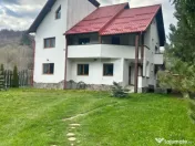 Pensiune, 2 corpuri, cu ciubar, restaurant si microferma 