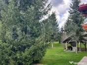 Pensiune, 2 corpuri, cu ciubar, restaurant si microferma 