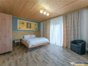 Distincta resedinta pensiune,A Class,1.100 mp teren,prestig 