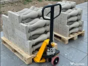 Stâlpișori, baluștri, popici, mosoare, din beton, model B9. 