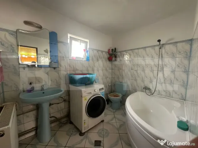 Casa Individuala, 3 camere, 100 mp - Preajba