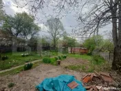 Casa de vanzare, la strada principala, zona ARCANI 