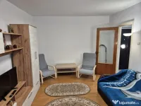 Închiriez garsoniera 