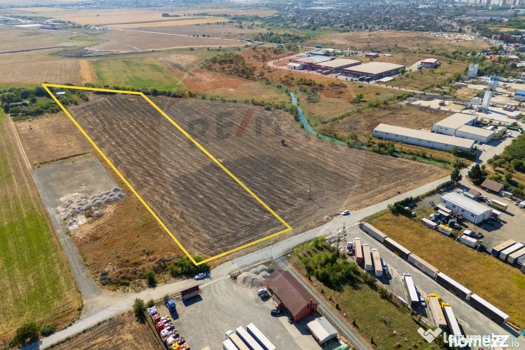 Teren 20.000 mp Arad. Ideal pentru mica industrie, servic...