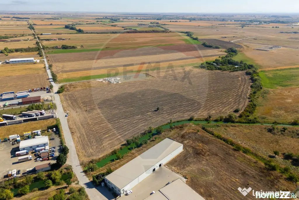 Teren 20.000 mp Arad. Ideal pentru mica industrie, servic...