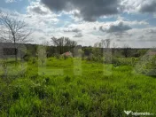 Teren intravilan 990 mp, front 33 ml, zona platou Cârcea 