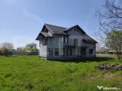 Oportunitate: Vilă P+1+M în Titu, 146 mp/nivel, teren 1607 