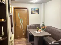 Apartament 2 camere, decomandat - zona Tractorul 
