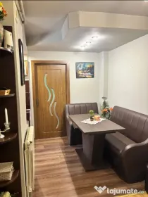 Apartament 2 camere, decomandat - zona Tractorul