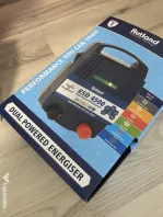 Energizator dual powered pentru gard electric Rutland 4500