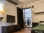 Garsoniera | Piata Universitatii | 35 mp | centrala termica | demisol 