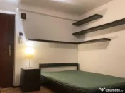 Garsoniera | Piata Universitatii | 35 mp | centrala termica | demisol 