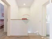 Casă / Vilă cu 5 camere de vanzare, Laguna Albastra, st... 