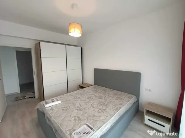 Apartament 3 camere, Top Zone 2 - Tractorul