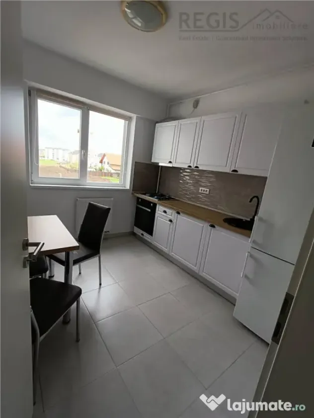 Apartament 3 camere, Top Zone 2 - Tractorul