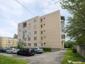 Apartament 2 camere,improspatat, decomandat,balcon,pivnita,T 