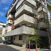 APARTAMENT DE VANZARE CU 3 CAMERE + LOC DE PARCARE 