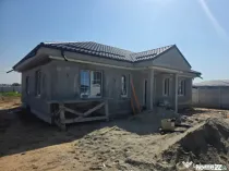Casa pe parter 130 mp construiti, 400 mp curte zona Metro