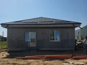 Casa pe parter 130 mp construiti, 400 mp curte zona Metro 
