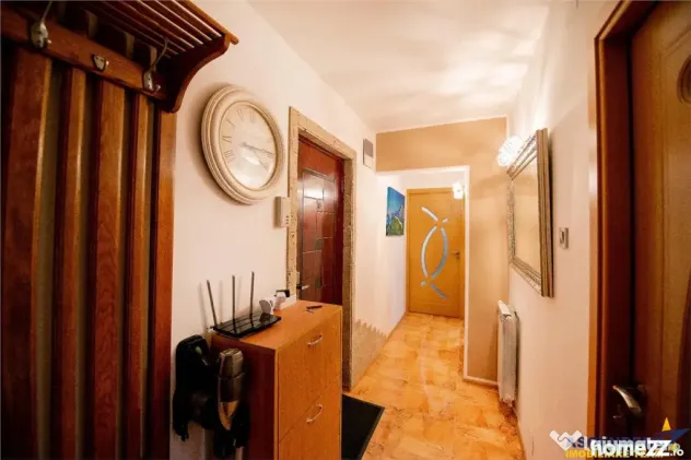 Apartament luminos cu 2 camere decomandate, Rasnov, Brasov.