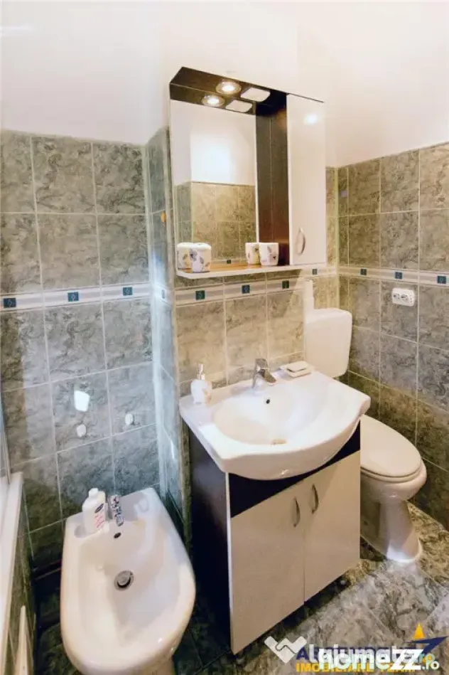 Apartament luminos cu 2 camere decomandate, Rasnov, Brasov.