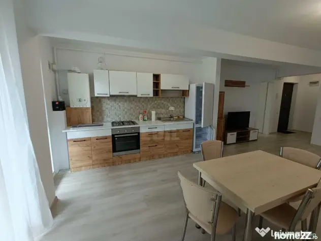 Apartament de 3 camere cu gradina, zona Jysk